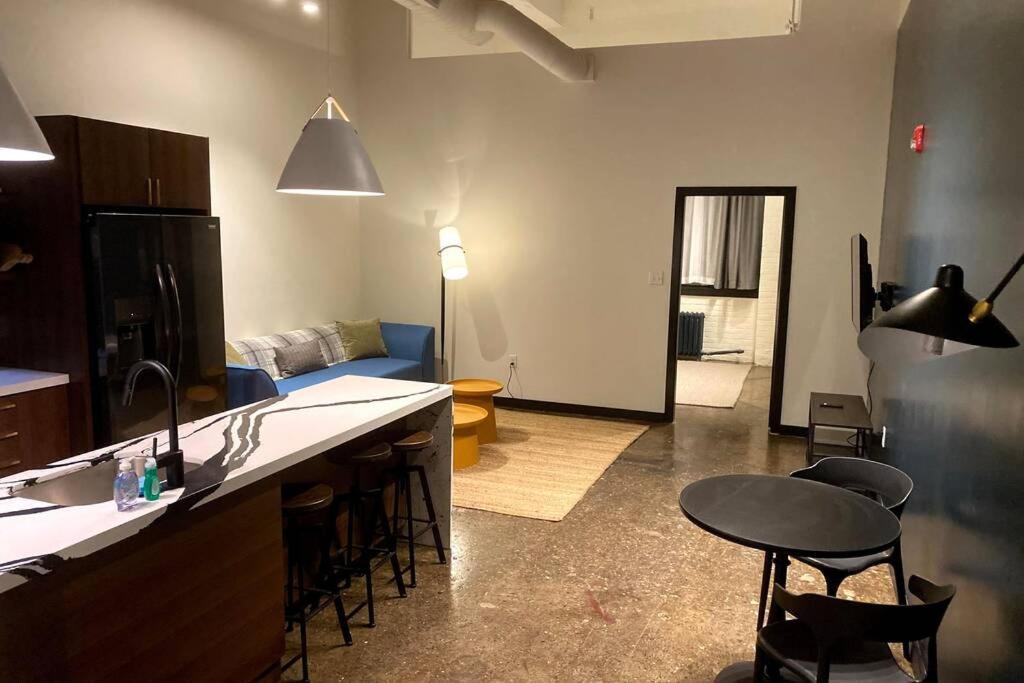 3E-*New* Apartment -5 Min From Downtown, Sleeps 4 Pittsburgh Buitenkant foto